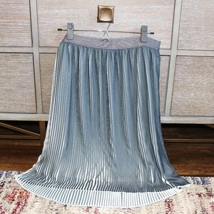 NWT APT 9 Black and White Verticle Stripped Skirt